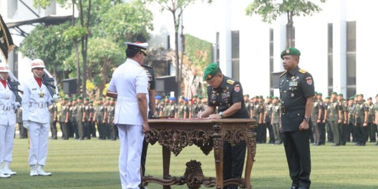 Jenderal Besar Dudung Abdurachman yg penuh cinta dan dicintai Prajuritnya, Sulit Mencari Padanannya di era masa kini