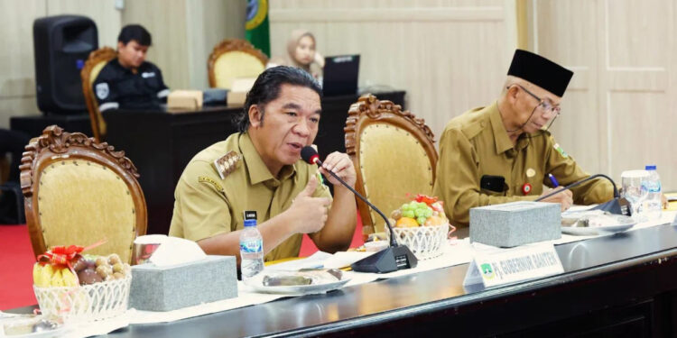 Pj Gubernur Banten Al Muktabar Ajak Masyarakat Gemar Makan Ikan