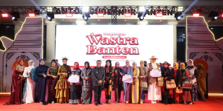 Disambut Antusias, Pj Gubernur Al Muktabar Dorong Pergelaran Wastra Banten Masuk Kalender Tahunan