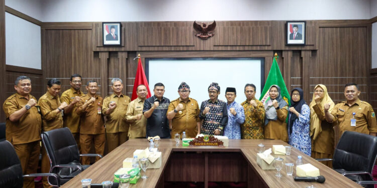 Terima Lembaga Pemangku Adat Kesultanan Banten, Pj Gubernur A Damenta: Kita Terima Semua Masukan