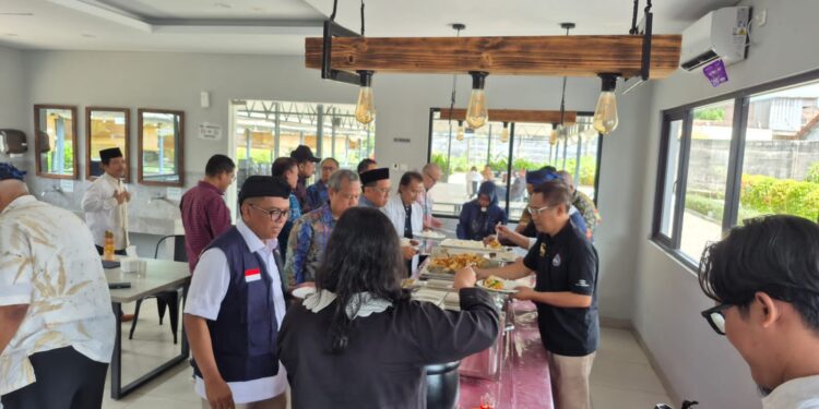 Gubernur Banten Terpilih Andra Soni Didaulat Jadi Anggota Luar Biasa PUB