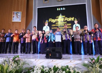 Gubernur Andra Soni Resmikan Gerai Samsat, Permudah Masyarakat Bayar Pajak