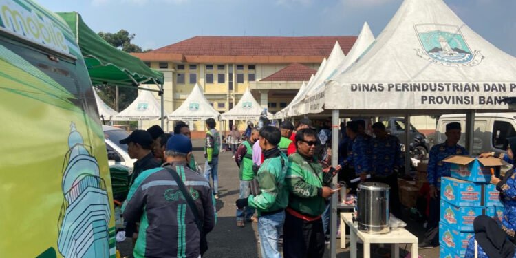 Pemprov Banten Gelar Pasar Murah bagi Pengemudi Ojol