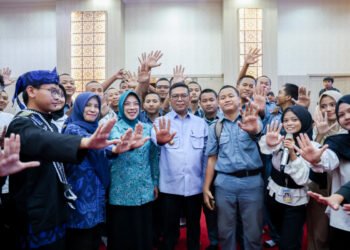 Gubernur Andra Soni Ajak Semua Pihak Wujudkan Lingkungan Ramah Anak