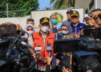 Pa tepatling tep tepatat: Gunung Anak Krakatau Siaga, Banten Terapkan PJJ Tiga Hari untuk Jaga Keselamatan Siswa
